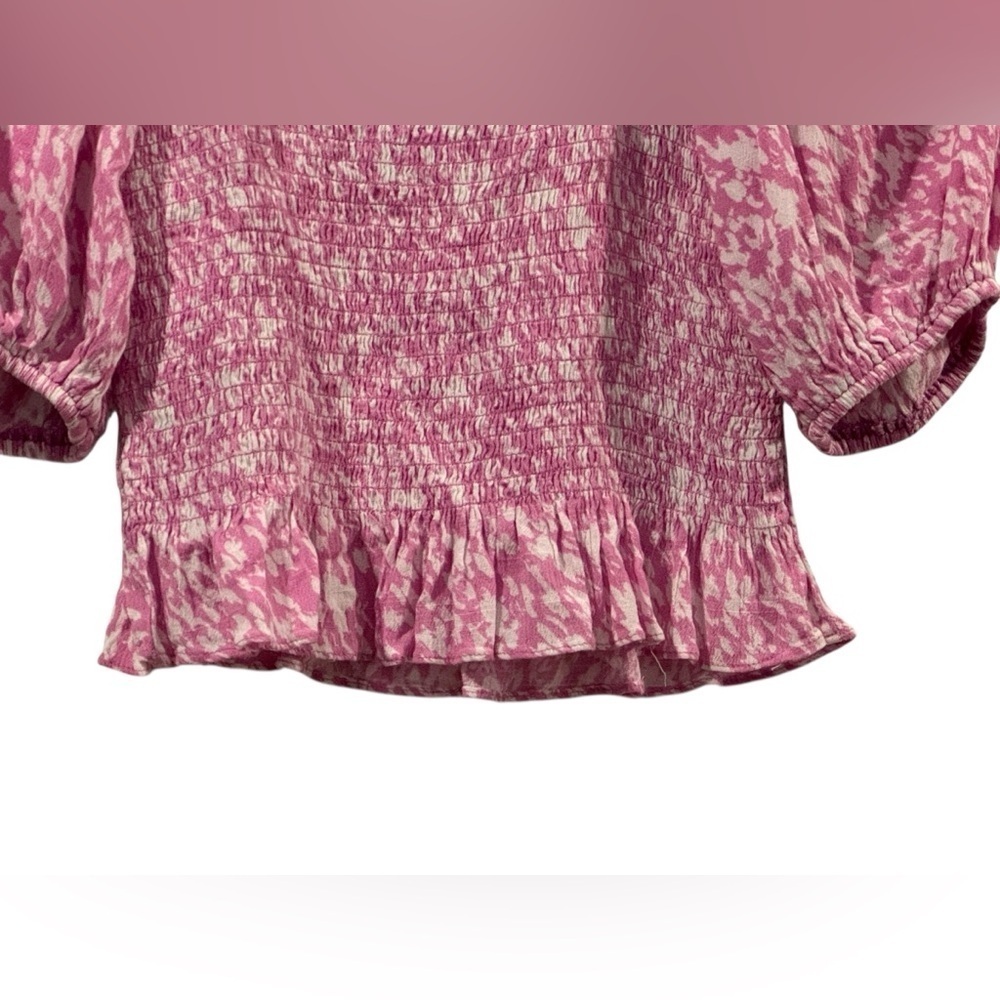 Women’s Gab Kate Smocked Ruffled Hem Puff Sleeves Pink & White Blouse: S - Picture 4 of 7